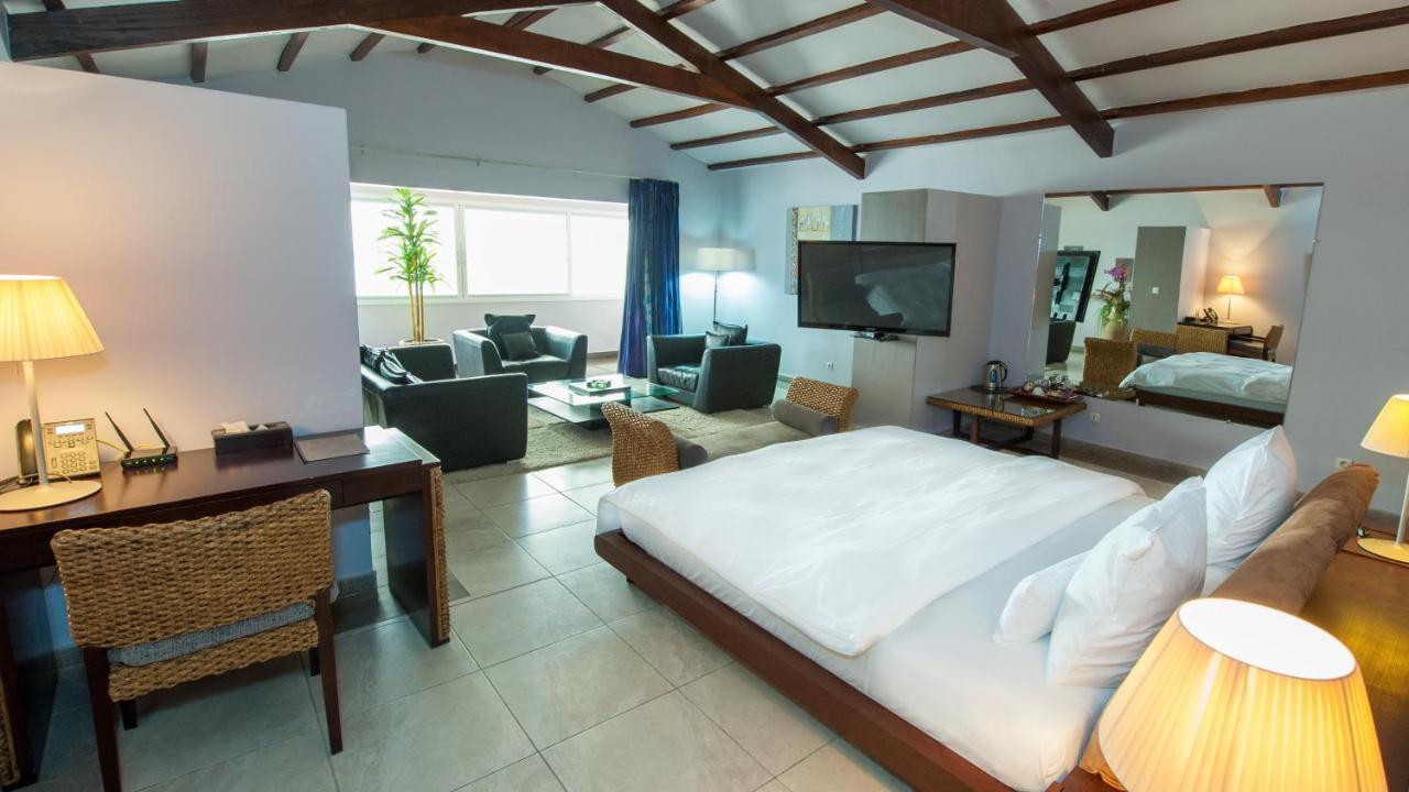 Residence Hoteliere Du Phare Libreville Exterior photo