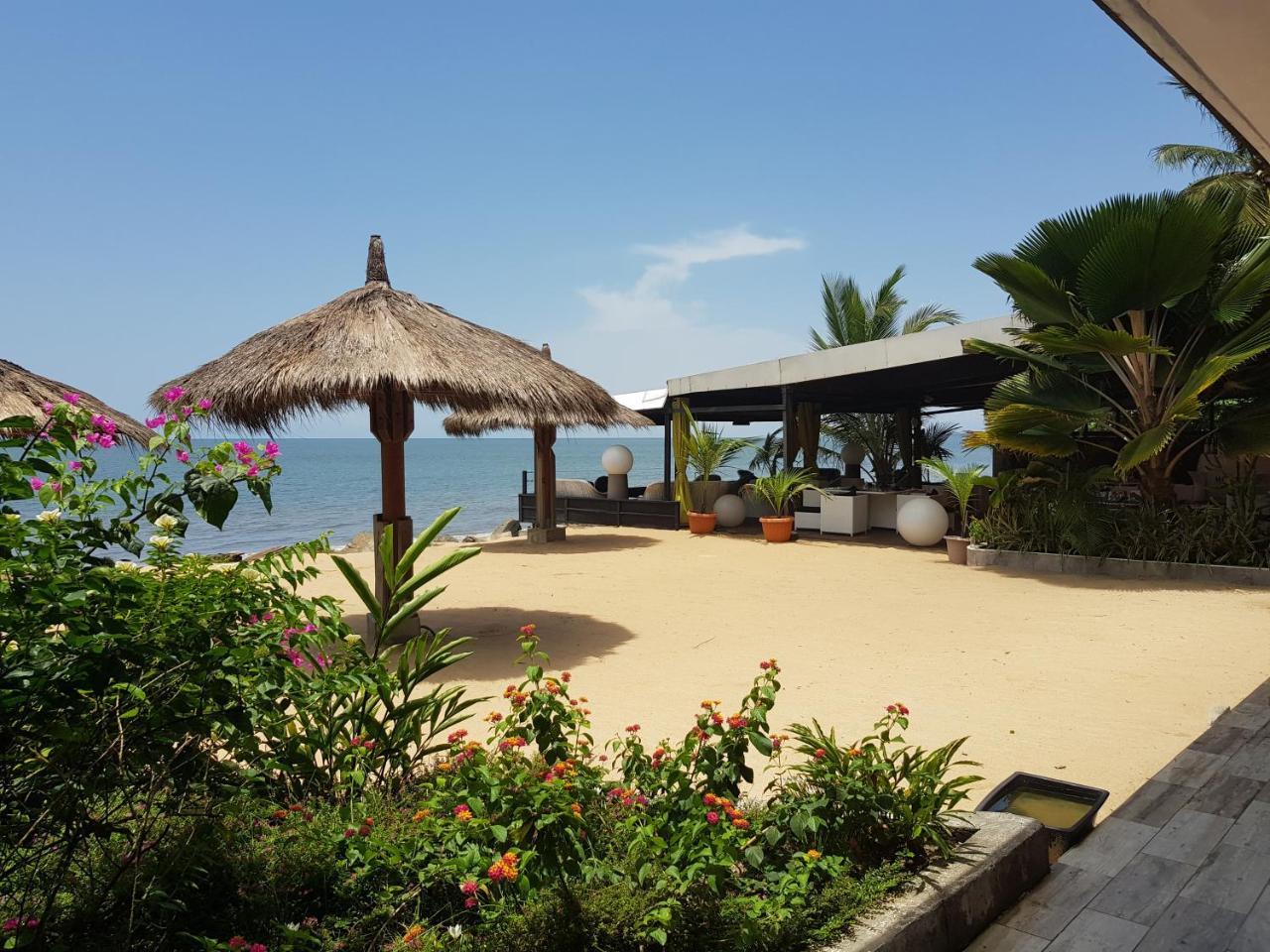 Residence Hoteliere Du Phare Libreville Exterior photo